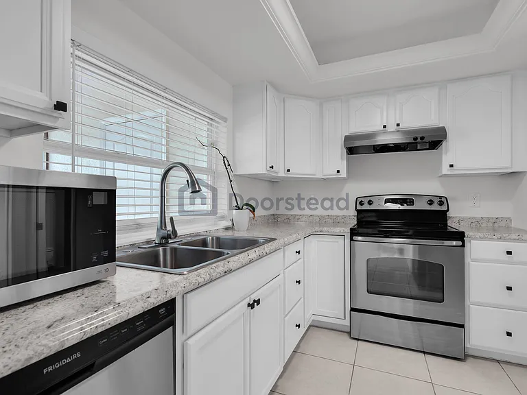 5 Hawk St #7 — Photo 11
