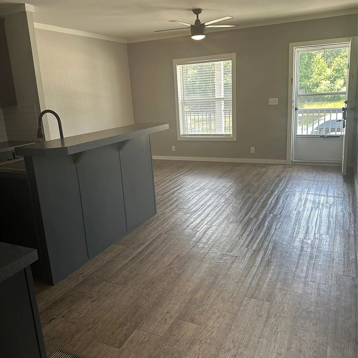 2 bed, 2.0 bath, 953 sqft, $1,275 — Photo 4