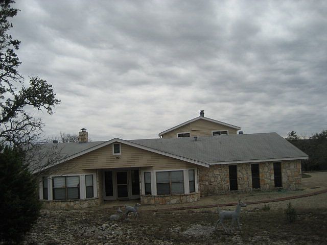 1st image of 150 N Longhorn Trl