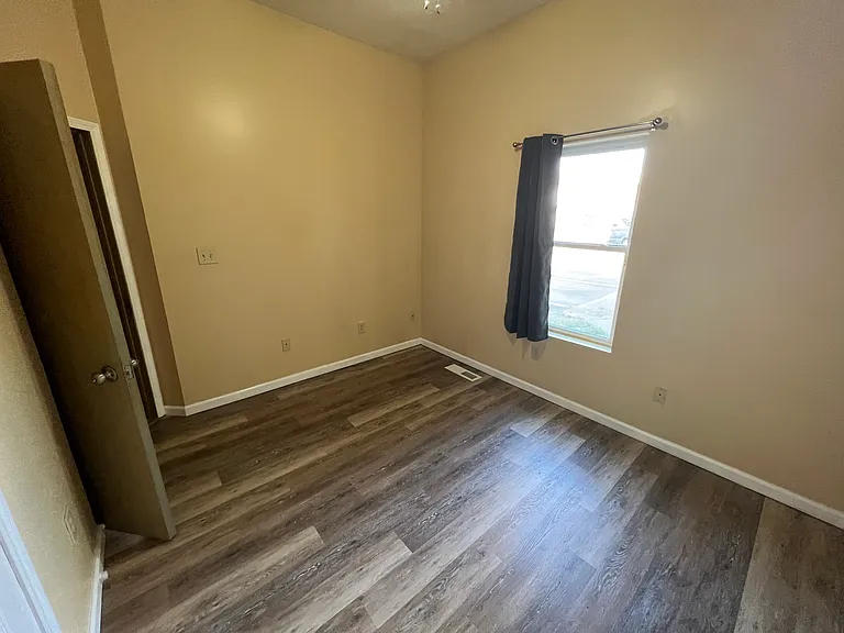 1521 Whitehall Blvd #1521 — Photo 11