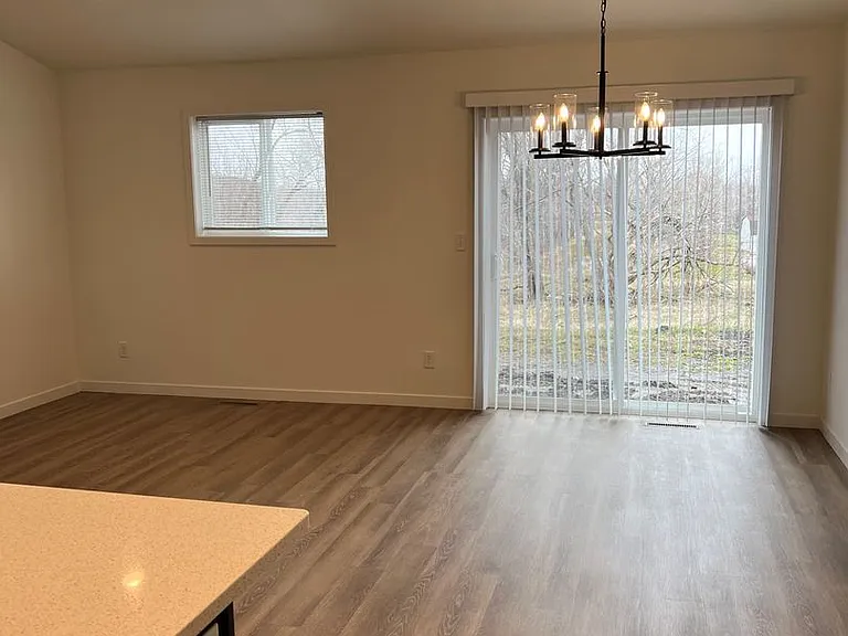 302 Torontos Ct #A — Photo 3