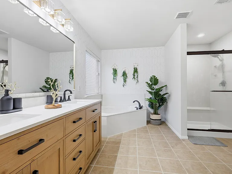 2831 Rosewood Blvd — Photo 22