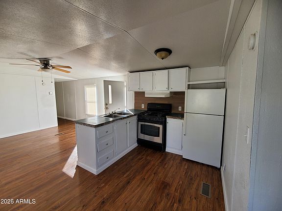 3rd image of 799 W BATTAGLIA Road #18