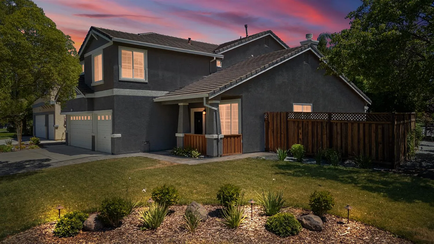 1794 Woodland Ln photo 1