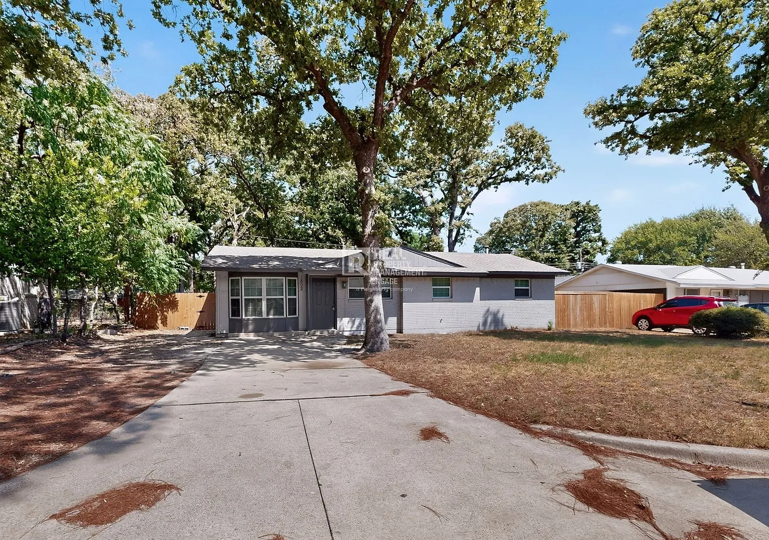 Recently updated 4-Bedroom Home in Arlington for Rent! — Photo 3