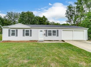 728 Cliffside Dr, New Carlisle, OH 45344