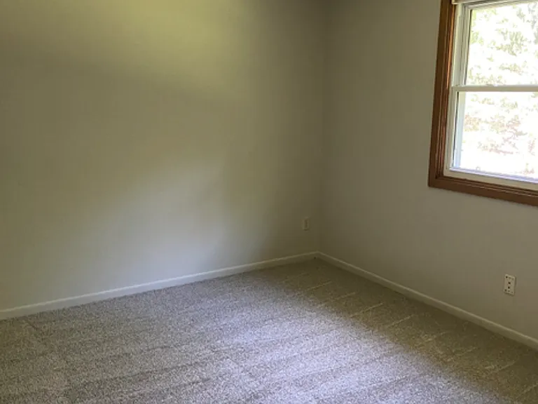 1738 & 1740 Colette Ct — Photo 3