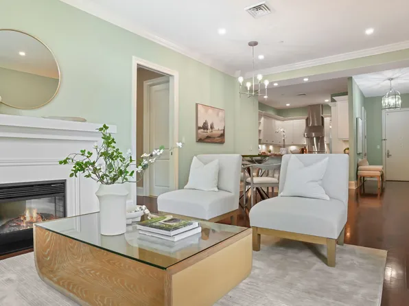 50 Stone Ridge Way #1F, Fairfield, CT 06824