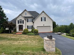 183 Peterson Pl, Fishersville, VA 22939
