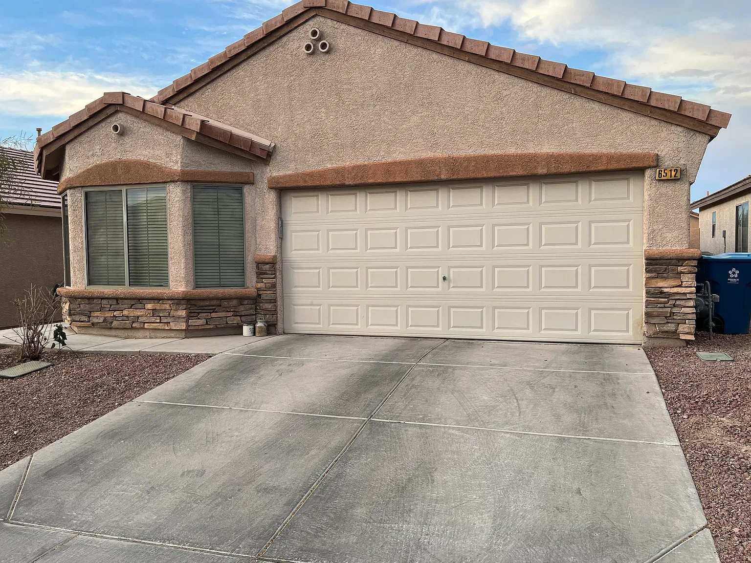 4 bed, 1415 sqft, $2,295 — Photo 1