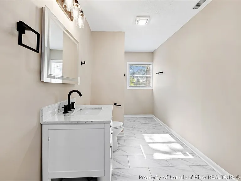 804 Rodie Ave — Photo 33