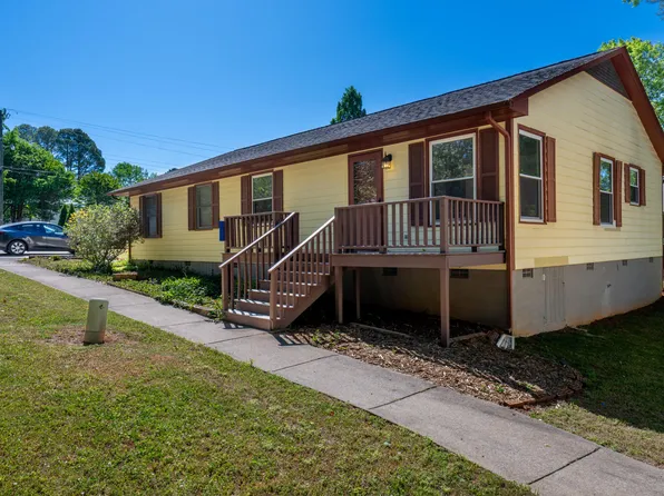 173 Credle St #B, Pittsboro, NC 27312