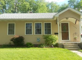 1432 Glenny Ave, Waterloo, IA 50702