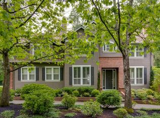 5864 Stewart Glenn Ct, Lake Oswego, OR 97035