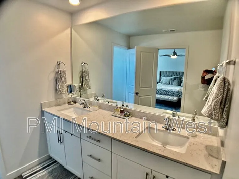 707 S Miller Ave — Photo 35