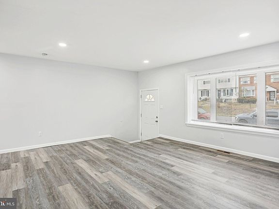 4th image of 1608 Coleman St
