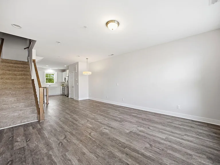 2800 Bedford Green Dr #106 — Photo 11