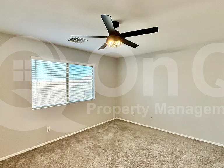 3610 N 106th Ave — Photo 10