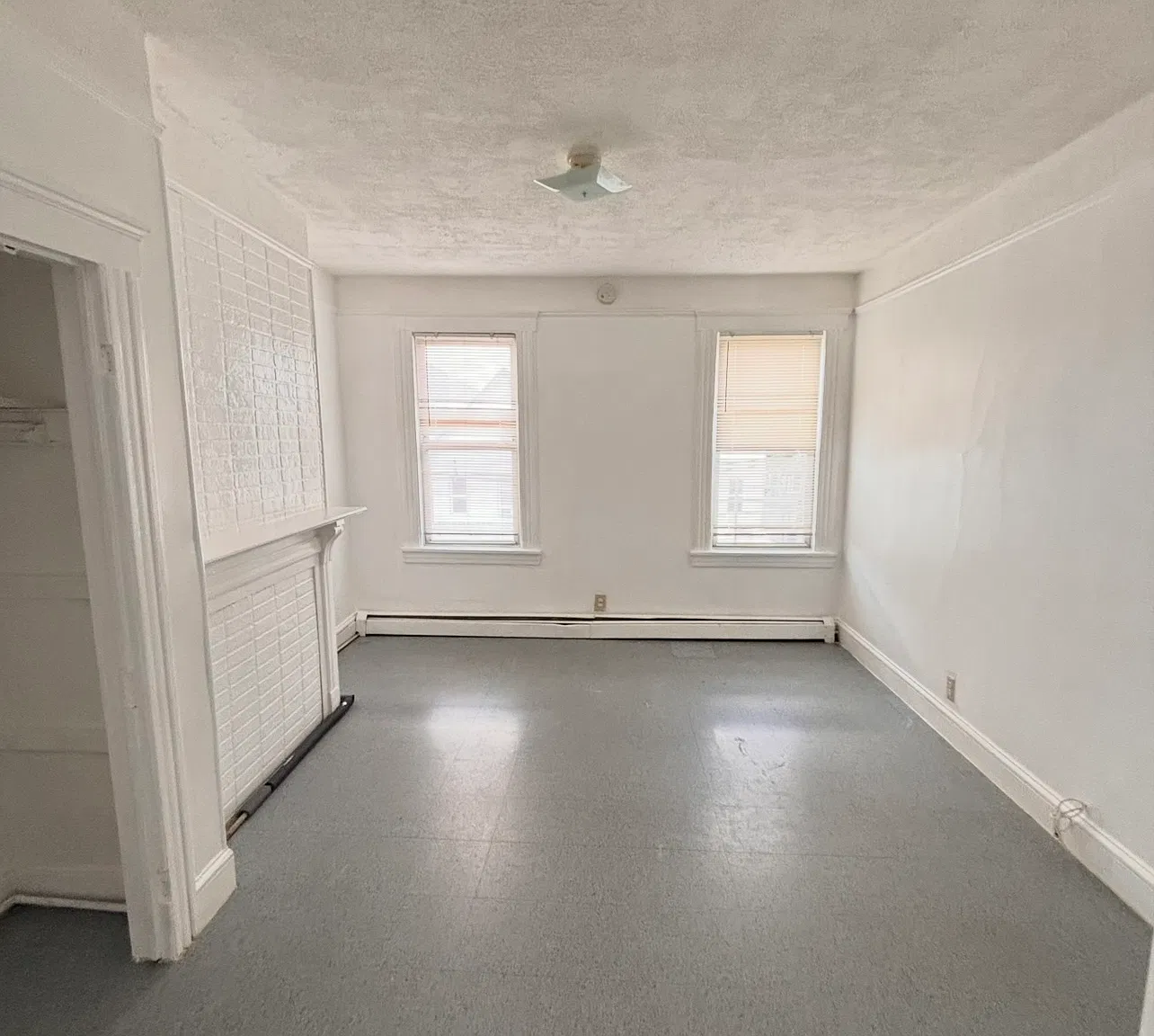 226-228 Ripley Pl — Photo 3