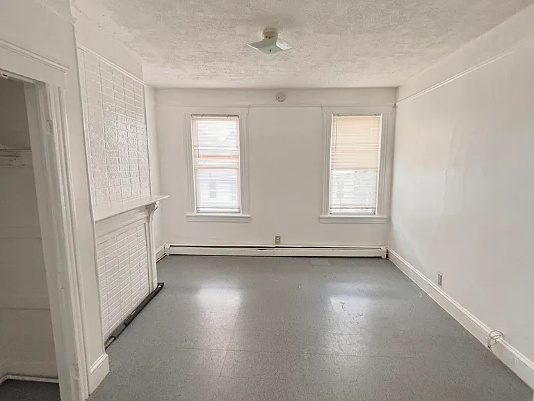 226-228 Ripley Pl #3 — Photo 3