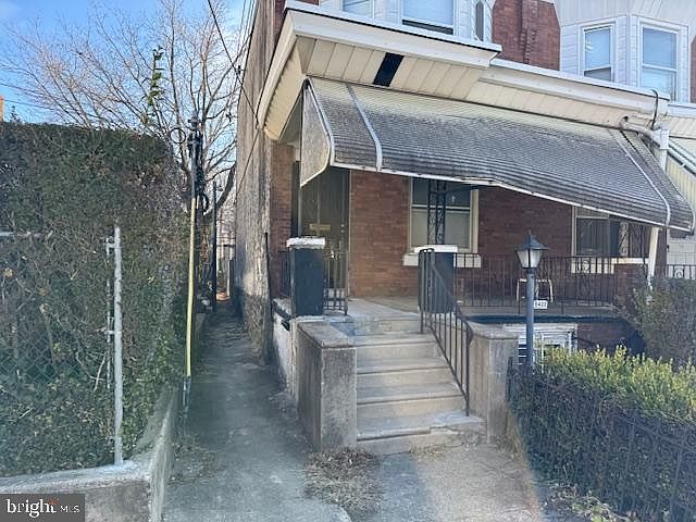 2nd image of 6433 N 21st St