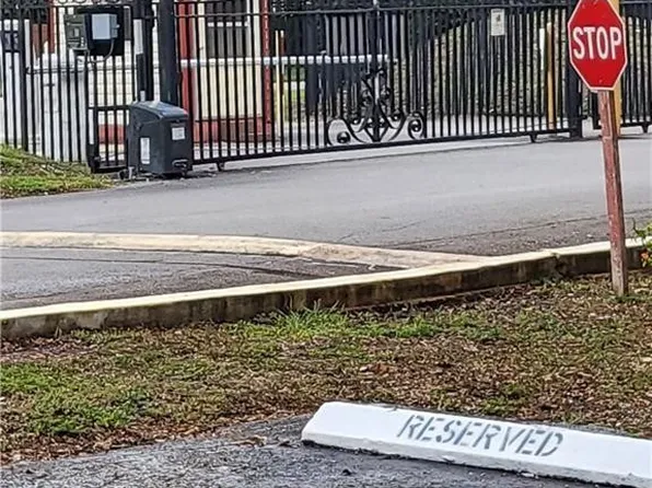 780 NE 199th Street #E 101, Miami, FL 33179