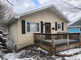 422 Baldwin Rd, Akron, OH 44312