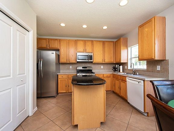 3rd image of 3634 Heron Island Dr