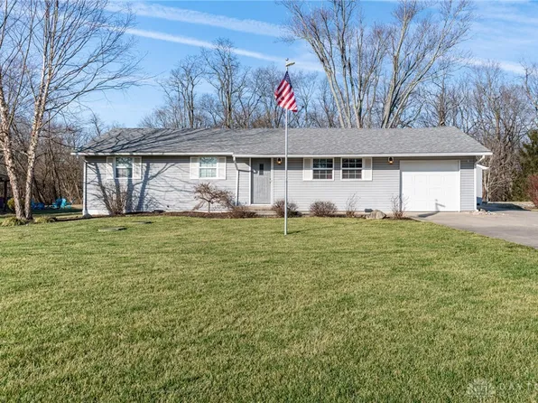 7765 Carter Dr, Waynesville, OH 45068
