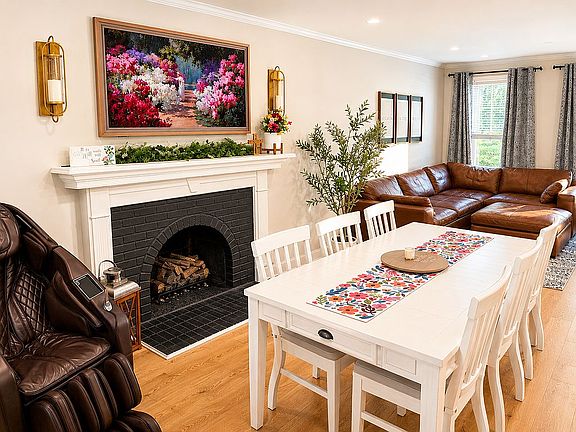 3rd image of 5437 Chimney Swift Dr