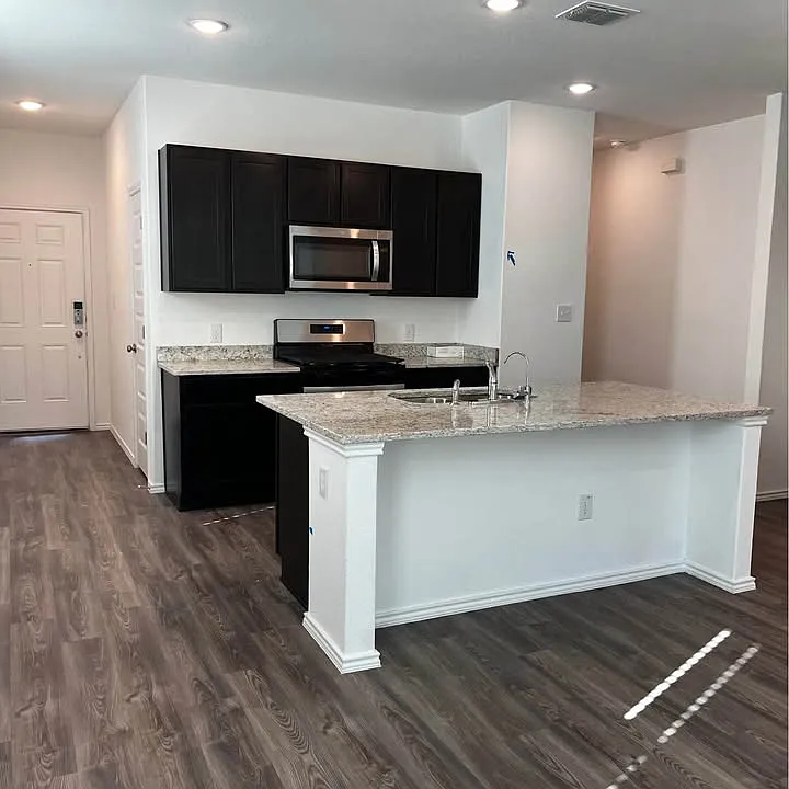 5506 Fossil Way