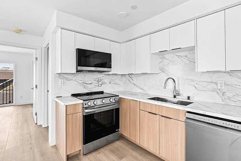 1259 Lincoln Ave #302 — Photo 7