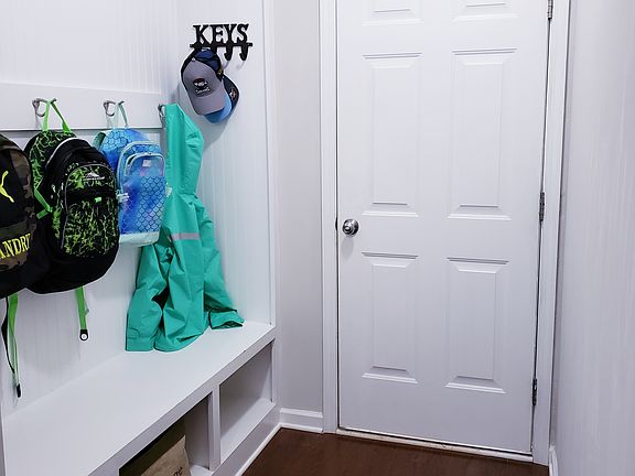 Lockers and shelves from gar