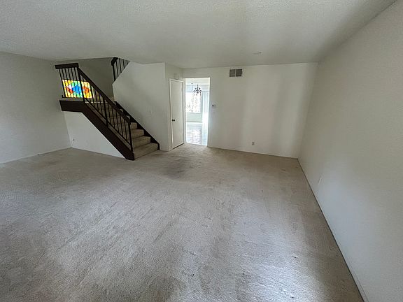 3rd image of 1327 Westmont Dr