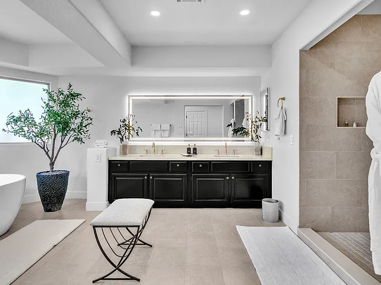 Ocean Port Dr — Photo 9