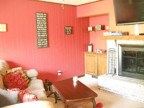 5th image of 23 Crestview Dr