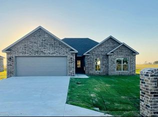 1511 Ryan Dr, Harrisburg, AR 72432