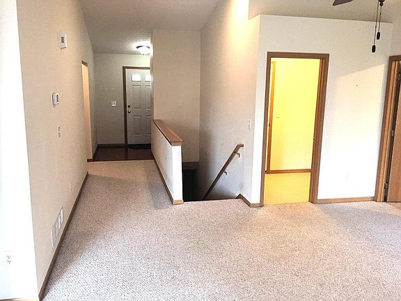 4th image of 3207 Sophie St
