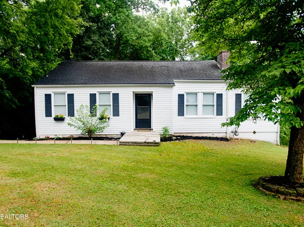 5618 Lake Shore Dr, Knoxville, TN 37920