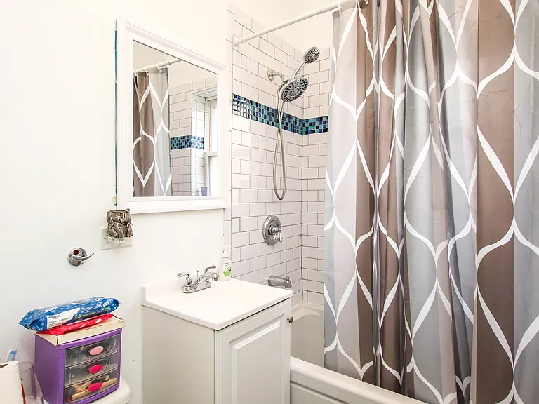 1626 W Farwell Ave #1F — Photo 8