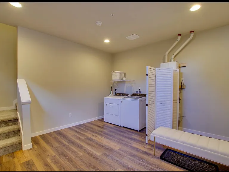 210 Tyler Ln #101 — Photo 4