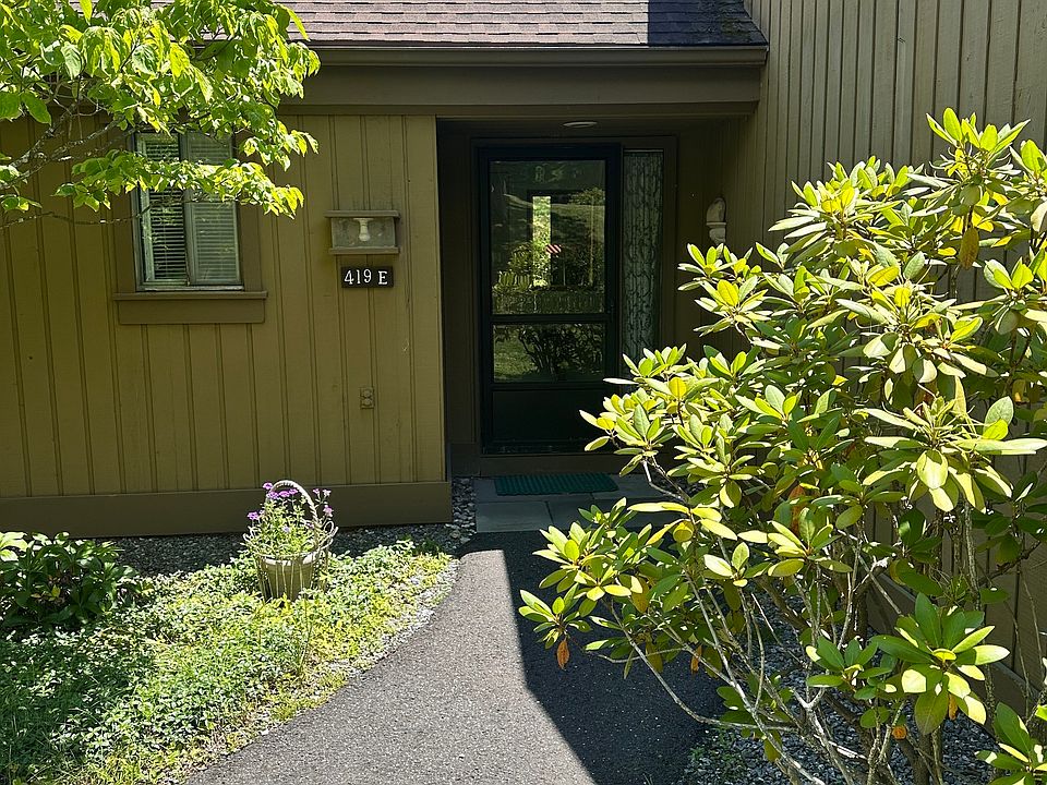 1st image of 419 Heritage Village #E