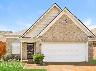 7855 Fallstone Rd, Memphis, TN 38125