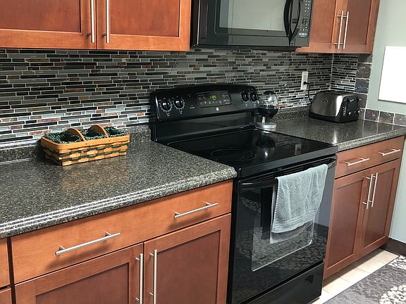 self close cupboards/drawers