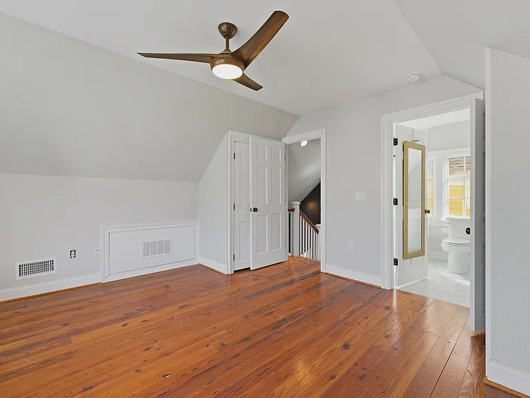 9 Bogard St #C — Photo 12