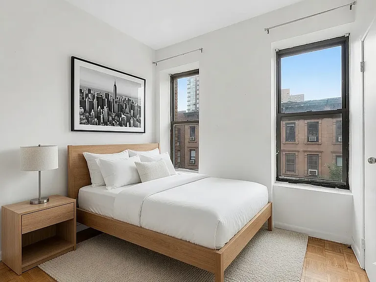 325 E 89th St #5W — Photo 3