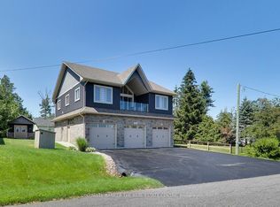 224 Lakeshore Rd E, Oro Medonte, ON L0L2E0