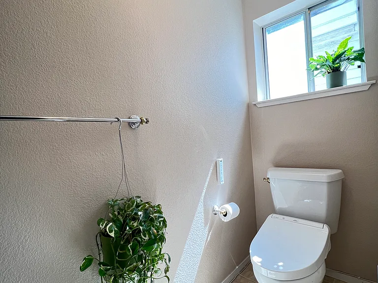2052 Jamison Pl — Photo 10