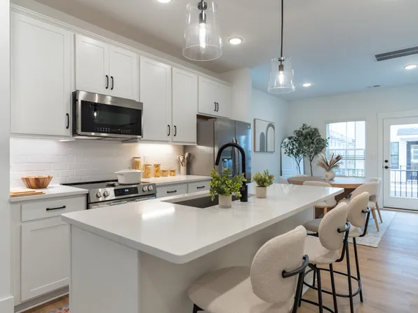 One West End, 2121 Caldera St #2739, Charlotte, NC 28208