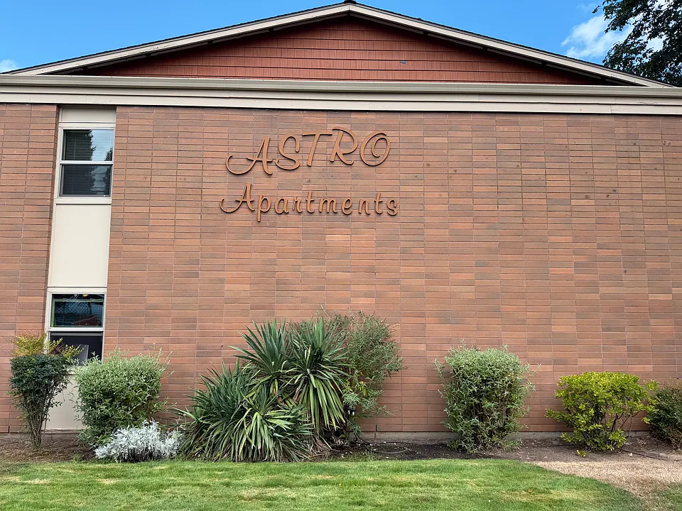 Astro Apartments
